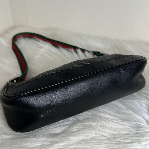 💯Authentic Gucci Shoulder bag with Cherryline 🍀 - Picture 8 of 13